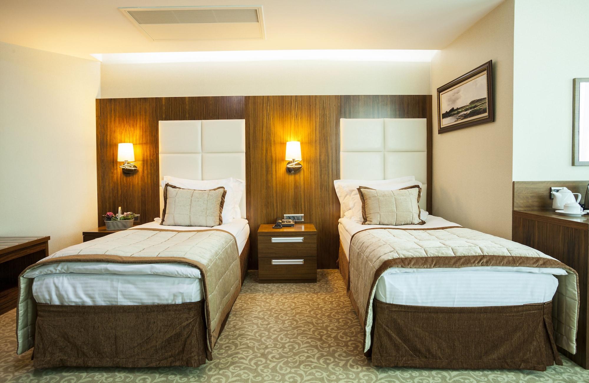 Vivaldi Ce Gold Hotel Анкара Екстериор снимка