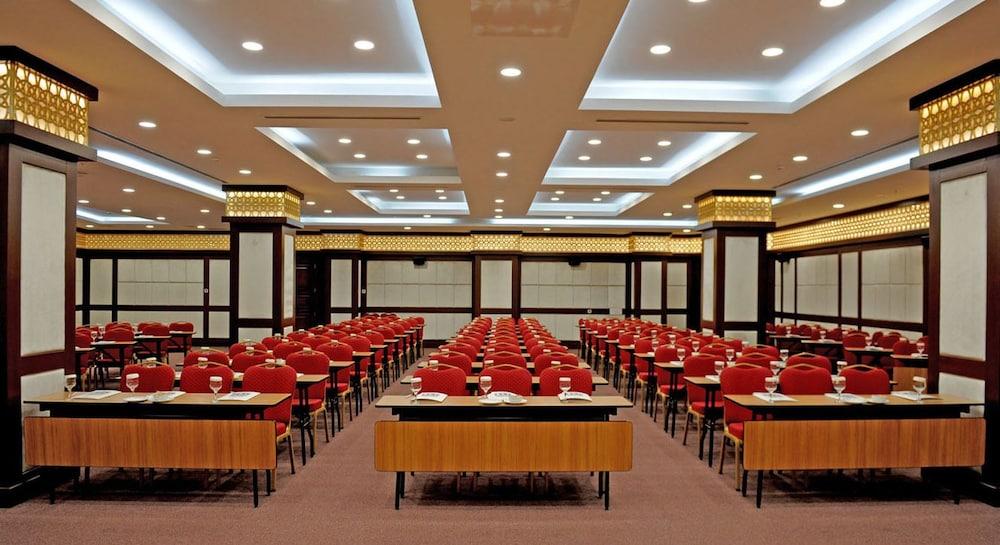 Vivaldi Ce Gold Hotel Анкара Екстериор снимка